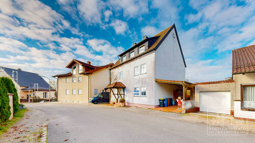 Außenansicht-Straße - 5 Zimmer Mehrfamilienhaus, Wohnhaus zum Kaufen in Pirmasens