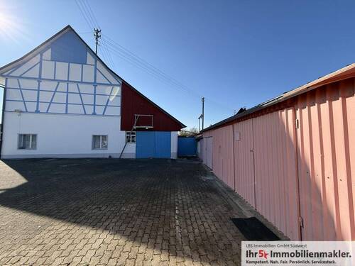 Seitenansicht mit Lager - 