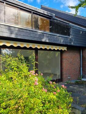 SCHRICK IMMOBILIEN: Ahrensburg - 4 Zimmer Doppelhaushälfte in AHRENSBURG - REESENBÜTTEL NORDOST