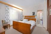 Schlafzimmer EG - 