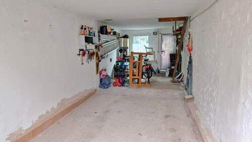 Garage - 