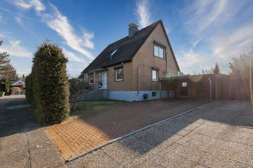 Außenansicht - 6 Zimmer Einfamilienhaus zum Kaufen in Hamburg