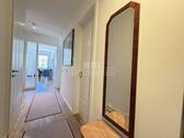 Eingangsflur - Etagenwohnung mit 86,80 m&sup2; in Neustadt in Holstein zur Miete
