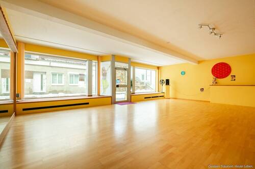 Gewerbefläche EG - Mehrfamilienhaus, Wohnhaus mit 238,00 m&sup2; in Titisee-Neustadt zum Kaufen