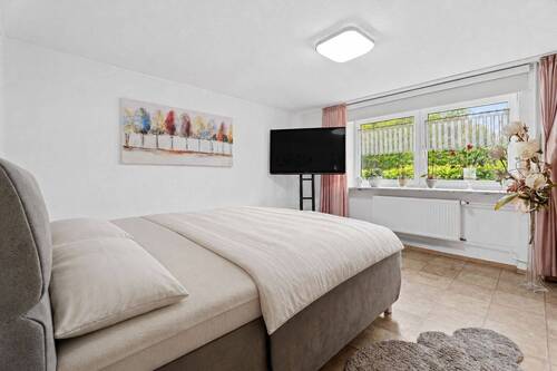 Schlafzimmer 1 - 6 Zimmer Einfamilienhaus in Simmerath