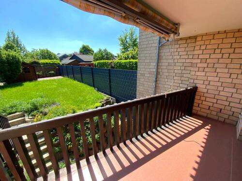 Sonnenbalkon mit Markise - 