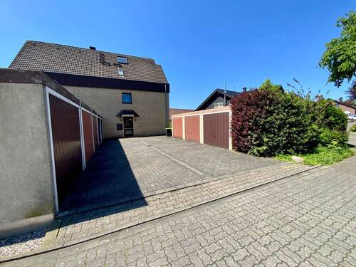 Garagenhof - 4 Zimmer Etagenwohnung in Werne