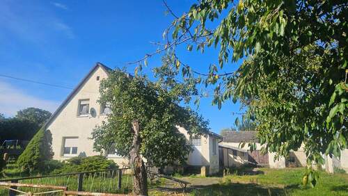 Straßenseite.jpg - 6 Zimmer Mehrfamilienhaus, Wohnhaus zum Kaufen in Lübbenau/Spreewald