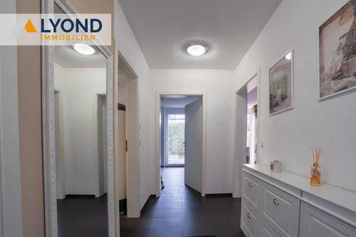 Eingangsbereich - 5 Zimmer Einfamilienhaus zum Kaufen in Hochdorf