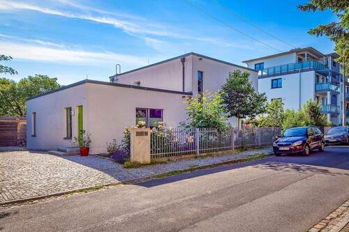 Außenansicht - Ihre neue, moderne Bürofläche in Dresden-Briesnitz.