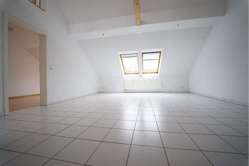 Wohnen - Etagenwohnung mit 74,70 m&sup2; in Leipzig zur Miete