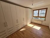 Büro mit Einbauschrank - 