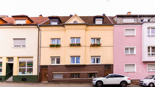 Ansicht Straße - Mehrfamilienhaus, Wohnhaus zum Kaufen in Pirmasens