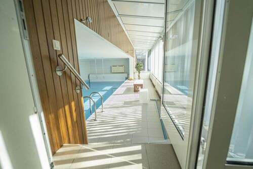 Schwimmbad - 