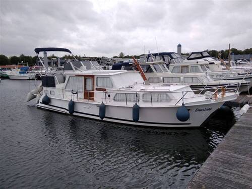 11 Meter Yacht - 