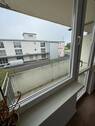Wohnzimmer_Balkon.jpg - 3 Zimmer Etagenwohnung in Würzburg
