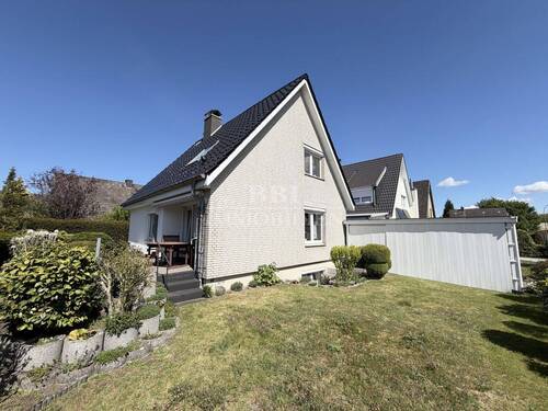 Schön angelegter Terrassenbereich - 
