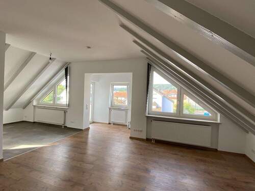 Wohnzimmer - Etagenwohnung mit 73,00 m² in Forchheim zur Miete