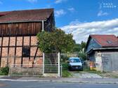 Ansicht Scheune und Einfahrt - Einfamilienhaus mit 250,00 m² in Hildburghausen zum Kaufen