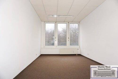Exemplarischer Büroraum - 