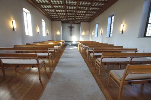 Gottesdienstraum - 2 Zimmer Mehrfamilienhaus, Wohnhaus in Oelde-Stromberg