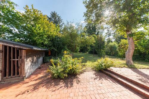 Blick_in_den_Garten - 