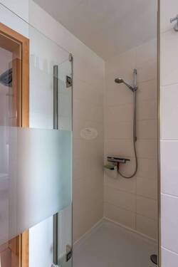 ebenerdige Dusche, Bad OG - 