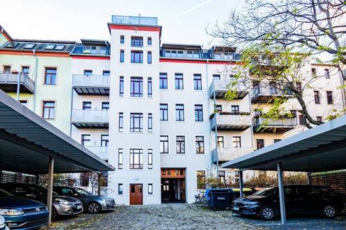 Rückansicht Gebäude - 