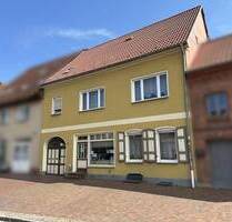 Grundstück in Innenstadtlage am Kanal - Wohn-& Geschäftshaus mit Nebengelass & Innenhof offenbart eine Menge Potential - Röbel/Müritz