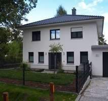 Ansicht Klein-Westend - 4 Zimmer Mehrfamilienhaus, Wohnhaus zum Kaufen in Kleinmachnow