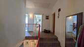 Eingangsbereich und Diele - 5 Zimmer Einfamilienhaus zum Kaufen in Möhrendorf