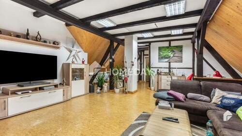 1. OG Wohnzimmer 3 - 