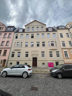 Objektansicht - Charmante DG - Wohnung mit EBK und Balkon zu vermieten!