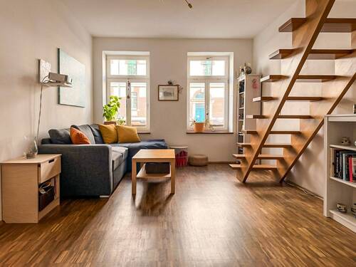 Wohnzimmer - 5 Zimmer Terrassenwohnung zum Kaufen in Leipzig