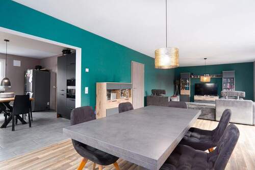 Wohn-/ Esszimmer - 