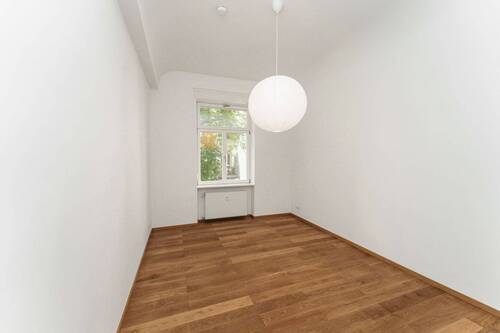 Zimmer 3 - 