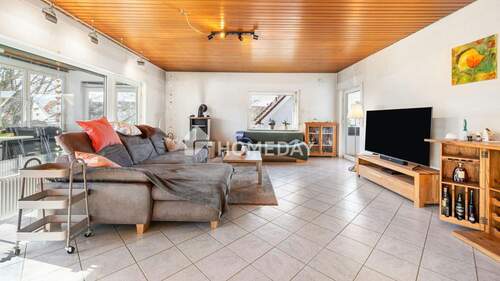 1. OG Wohnzimmer 4 - 