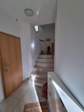 Aufgang ins DG zur zweiten Einheit - 