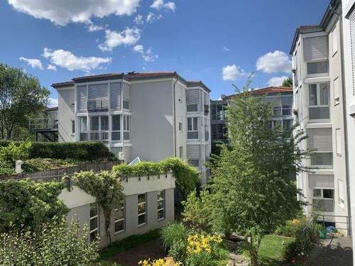 Innengarten und Verbindungsgang - Betreutes Wohnen in Backnang - Wohnstift am Berg