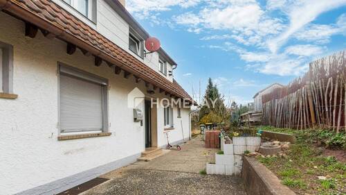 Terrasse 2 - 7 Zimmer Doppelhaushälfte in Altensteig