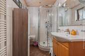 4,65 m² Badezimmer mit Fußbodenheizung (Wohnung 1.Obergeschoss) - 