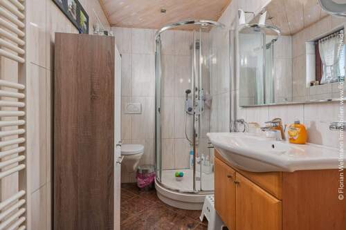 4,65 m² Badezimmer mit Fußbodenheizung (Wohnung 1.Obergeschoss) - 