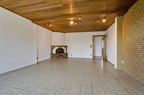 Weitere Ansicht Wohnzimmer (Hochparterre Wohnung) - 