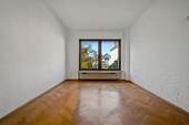 Zimmer 2 mit 16,54 m² (Hochparterre Wohnung) - 