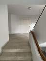 Treppenhaus mit Aufzug - 