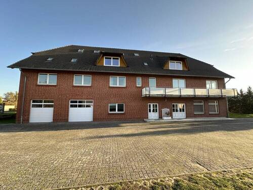 Wohn- & Geschäftshaus Ansicht Süd-West - 1 Zimmer Mehrfamilienhaus, Wohnhaus in Röbel/Müritz