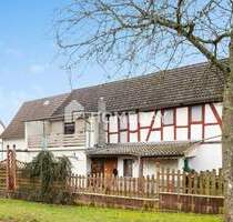 Einfamilienhaus mit Scheune und Nebengebäuden in ruhiger Lage - Hungen Obbornhofen