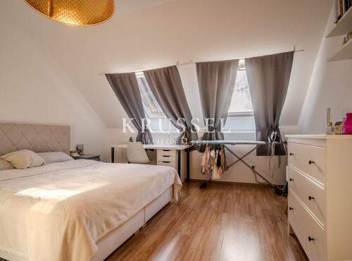 Das geräumige Schlafzimmer... - 