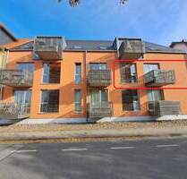 #reserviert# 50 m bis zur Müritz! - wertig ausgestattete 2-Raumwohnung mit Müritzblick, Südbalkon und Innenhofstellplatz - Waren (Müritz)