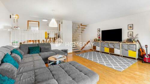 EG Wohnzimmer 2 - Langenhagen-Mitte: Gepflegtes Reihenhaus mit Stellplatz und Keller - ab Juli verfügbar